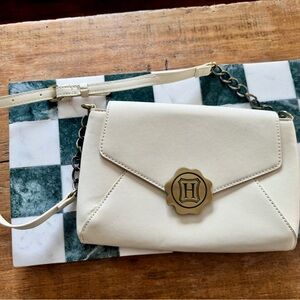 Elegant Harry Potter Cream Crossbody Handbag w/metal & pleather. Hogwarts letter